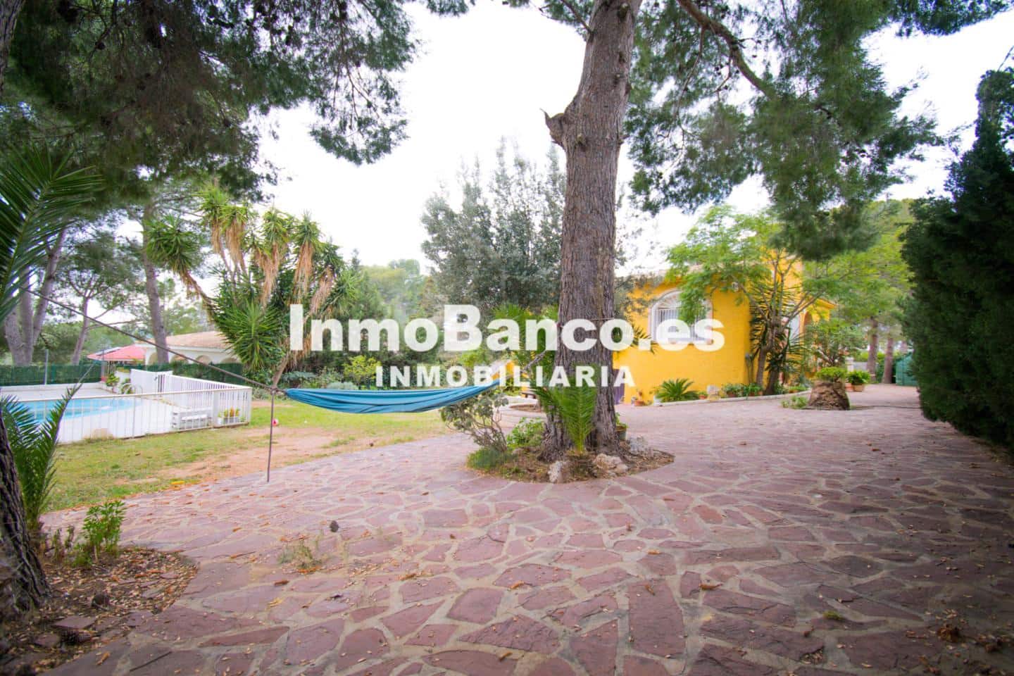 4 slaapkamer Villa te koop in Torrent met zwembad garage - € 415.000 (Ref: 9427867)