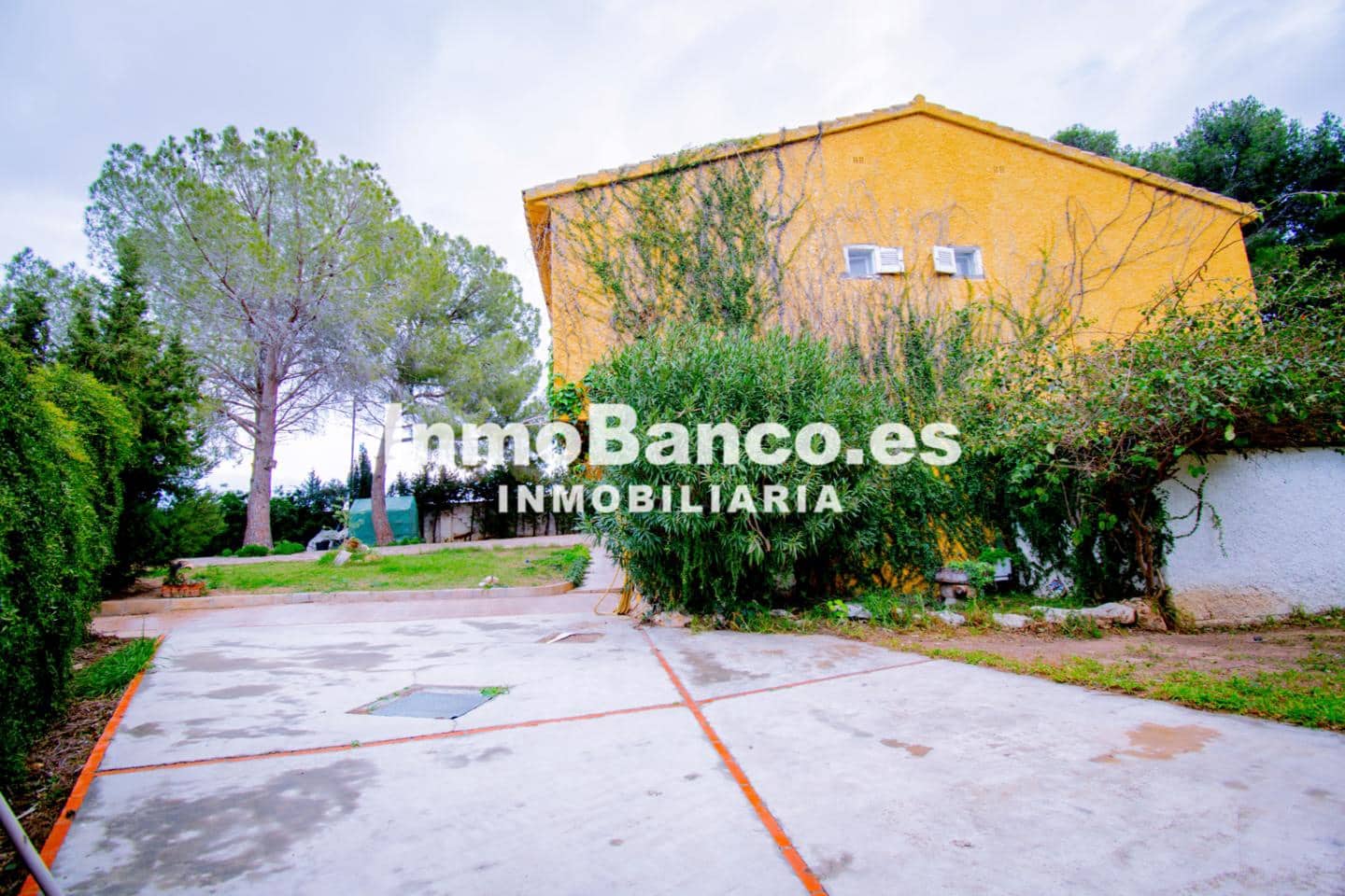 4 slaapkamer Villa te koop in Torrent met zwembad garage - € 415.000 (Ref: 9427867)