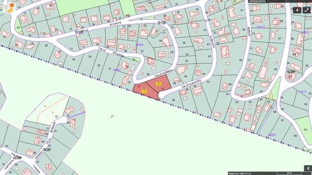 Mark till salu i Chiva - 85 000 € (Ref: 9427869)