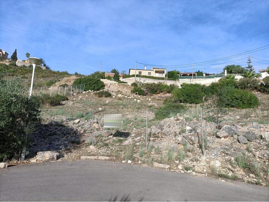 Mark till salu i Chiva - 85 000 € (Ref: 9427869)