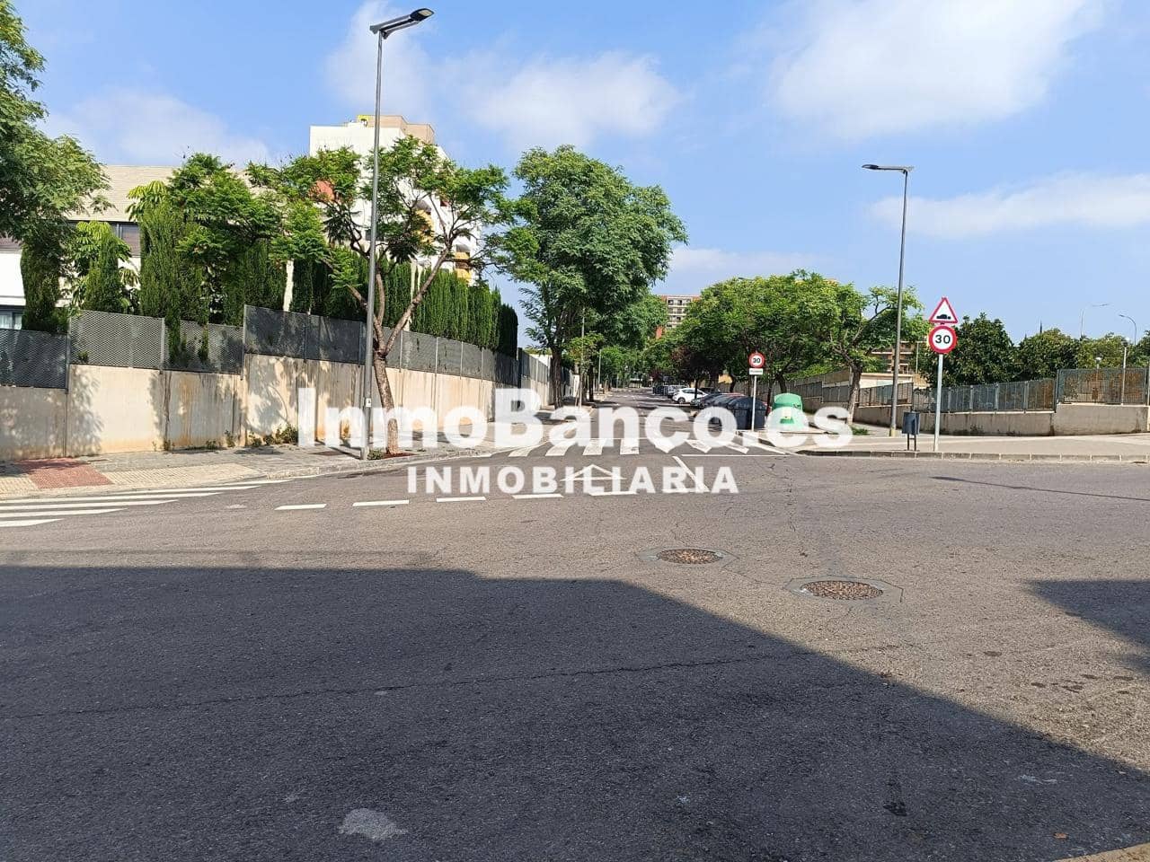 1 makuuhuone Yritys myytävänä paikassa Paterna - 216 000 € (Ref: 9431920)