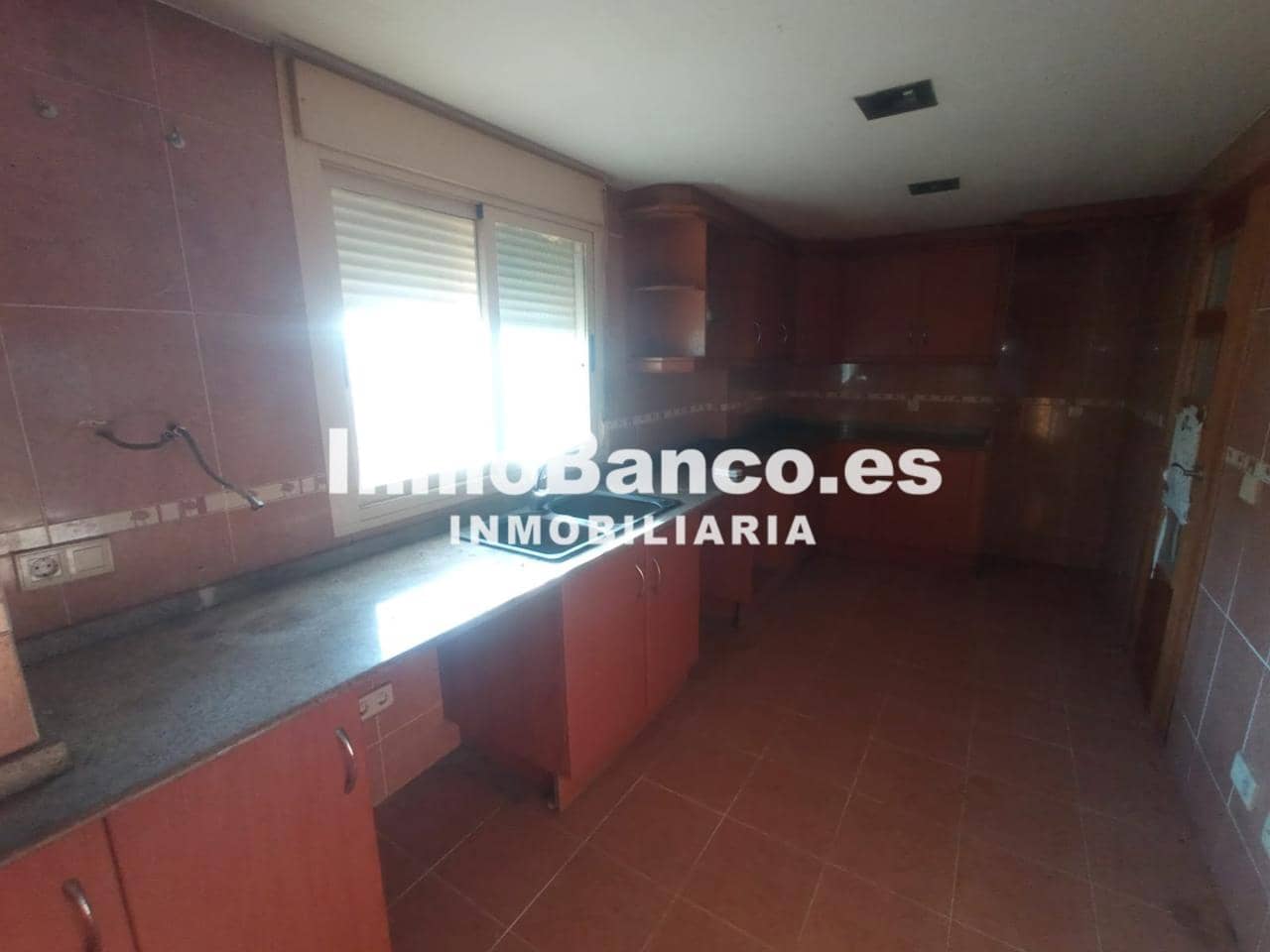 3 soveværelse Villa til salg i Montserrat med garage - € 198.900 (Ref: 9436369)