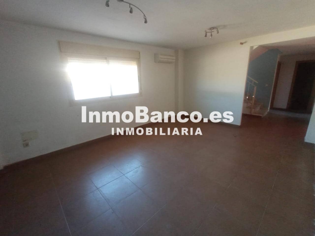 3 soveværelse Villa til salg i Montserrat med garage - € 198.900 (Ref: 9436369)