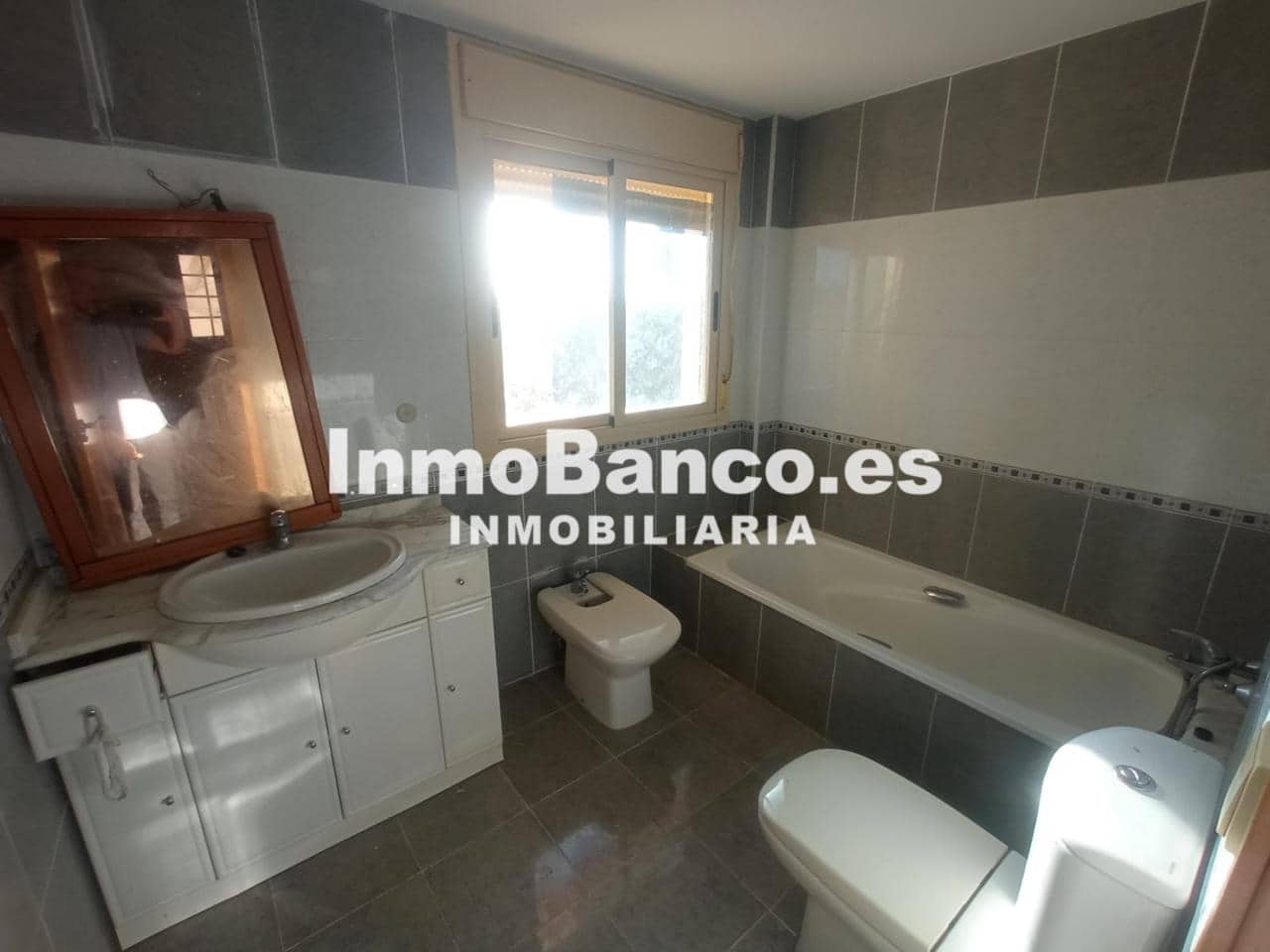 3 soveværelse Villa til salg i Montserrat med garage - € 198.900 (Ref: 9436369)