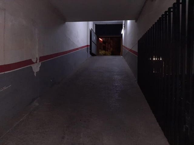 Garage for sale in Torrent - € 11,100 (Ref: 9436528)