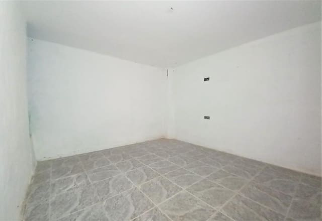 3 quarto Moradia para venda em Tavernes de la Valldigna - 59 000 € (Ref: 9450404)