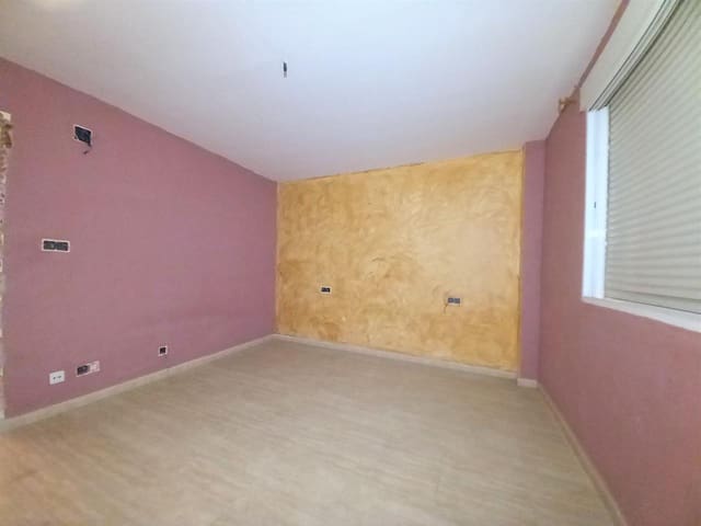 3 quarto Moradia para venda em Tavernes de la Valldigna - 59 000 € (Ref: 9450404)