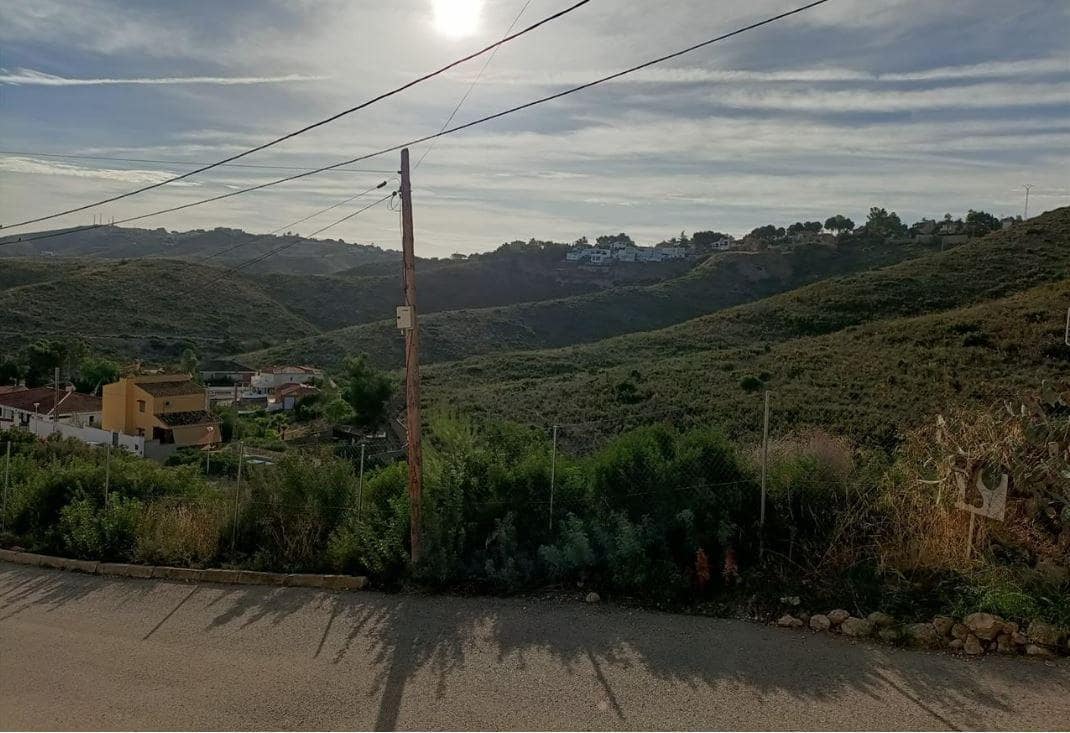 Mark till salu i Chiva - 85 000 € (Ref: 9451180)