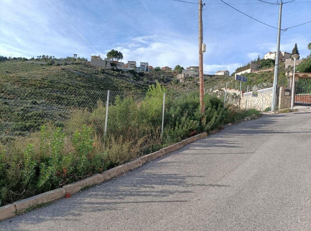 Mark till salu i Chiva - 85 000 € (Ref: 9451180)