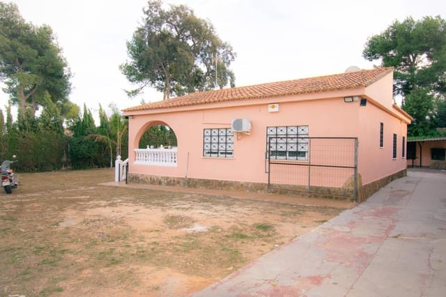 3 bedroom Villa for rent in Chiva with pool garage - € 1,500 (Ref: 9451546)