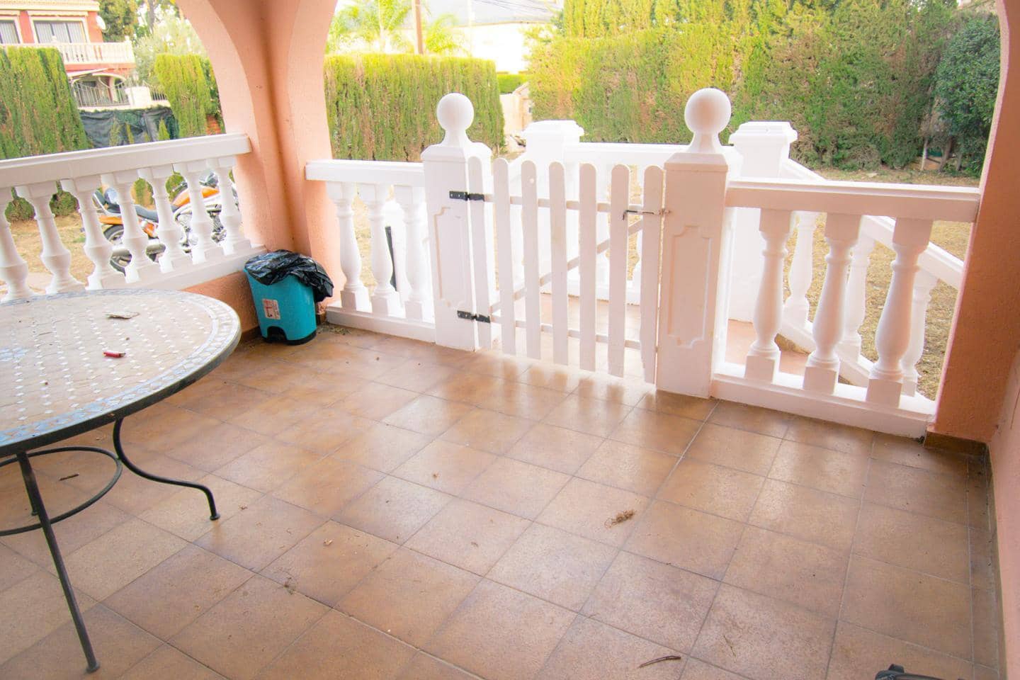 3 bedroom Villa for rent in Chiva with pool garage - € 1,500 (Ref: 9451546)