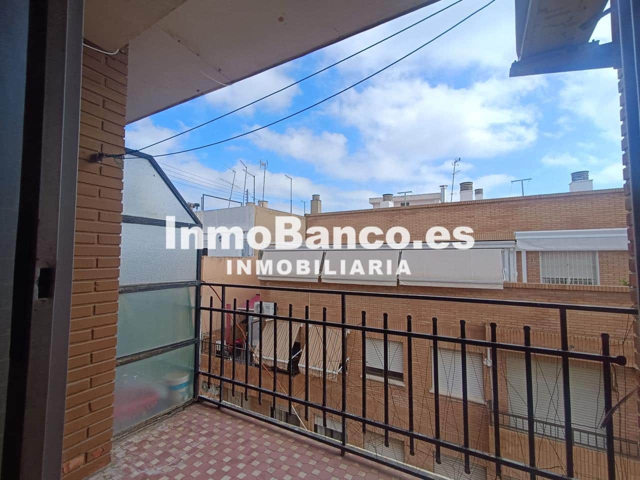 Piso de 3 habitaciones en València ciudad en venta - 115.000 € (Ref: 9465024)