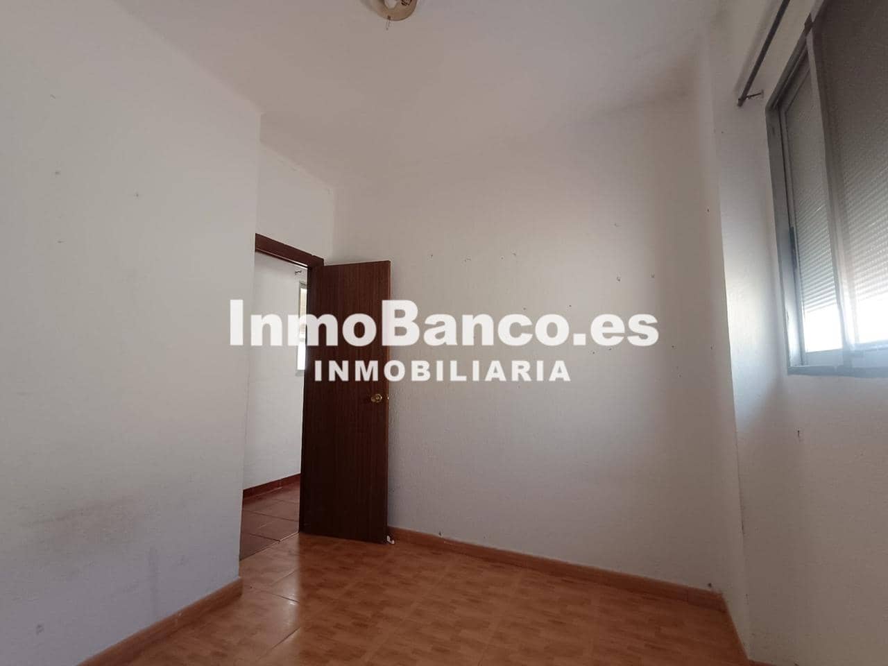 Piso de 3 habitaciones en València ciudad en venta - 115.000 € (Ref: 9465024)