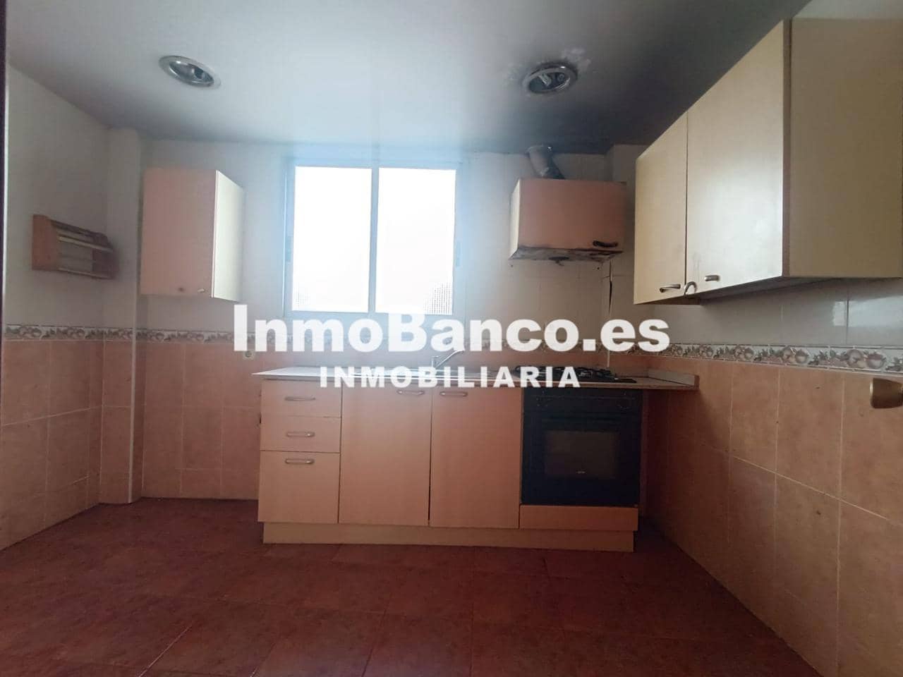 Piso de 3 habitaciones en València ciudad en venta - 115.000 € (Ref: 9465024)