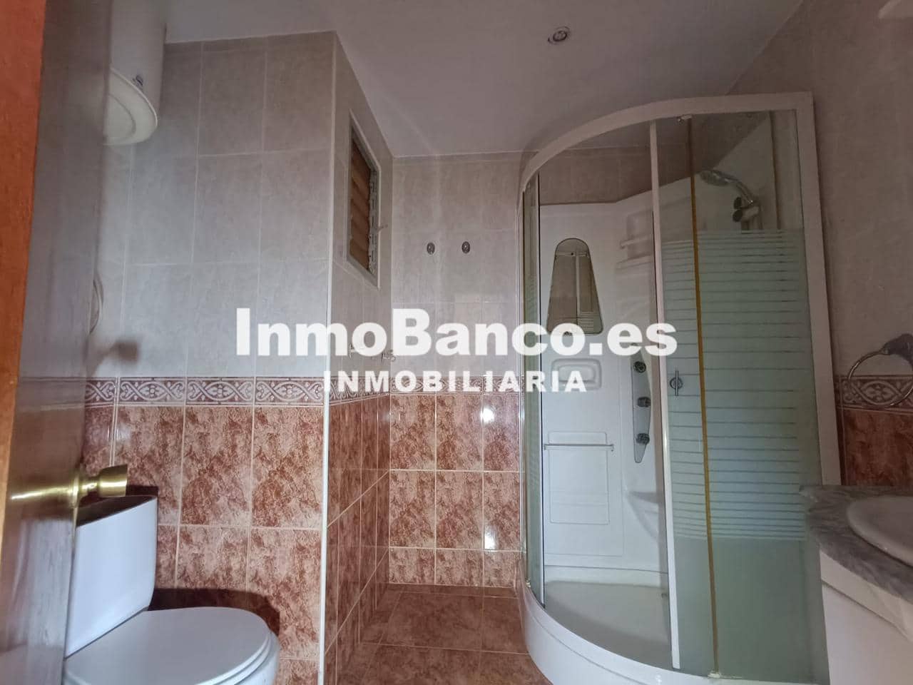 Piso de 3 habitaciones en València ciudad en venta - 115.000 € (Ref: 9465024)