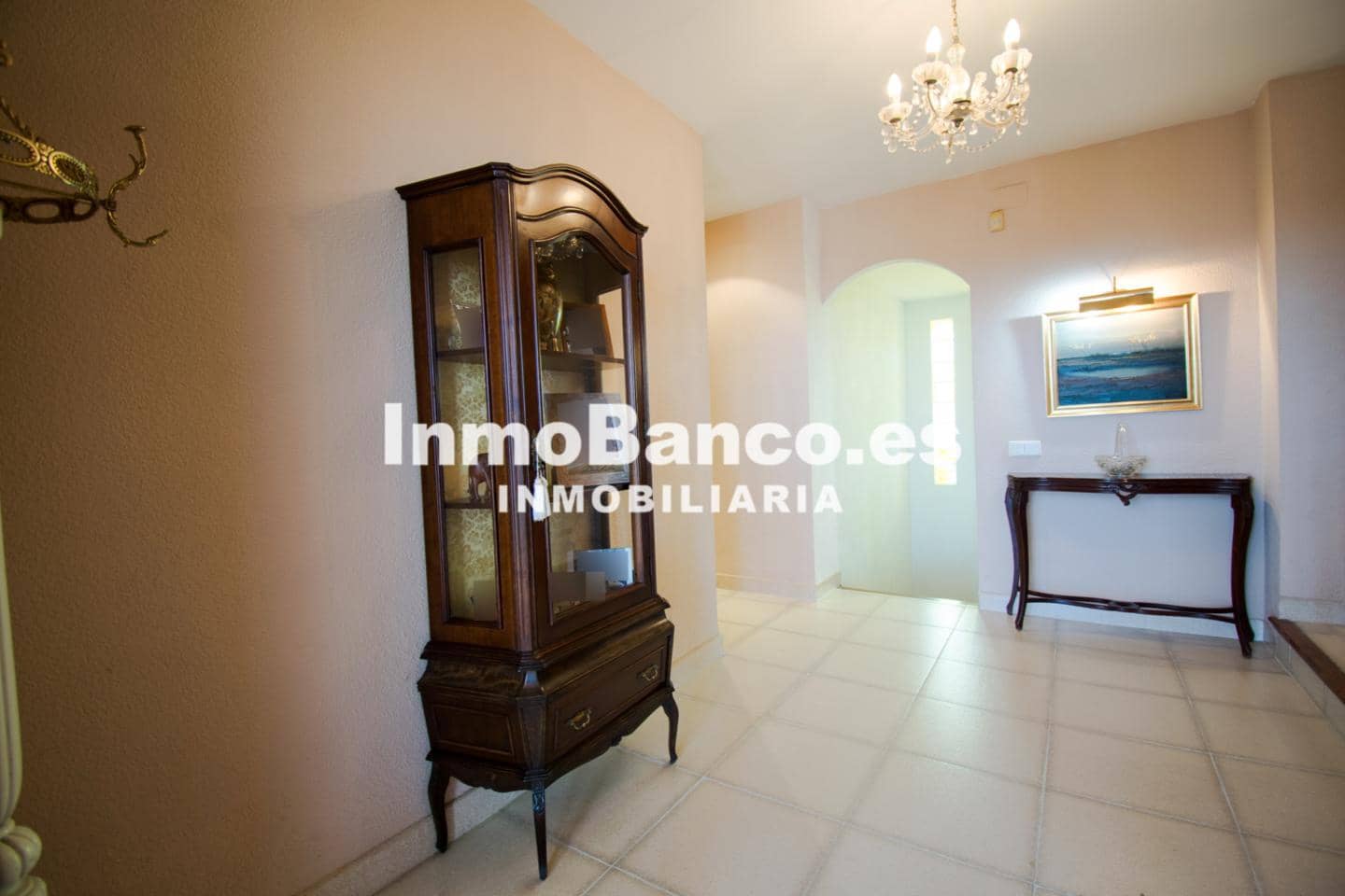 4 bedroom Villa for sale in Chiva with pool garage - € 460,000 (Ref: 9470720)