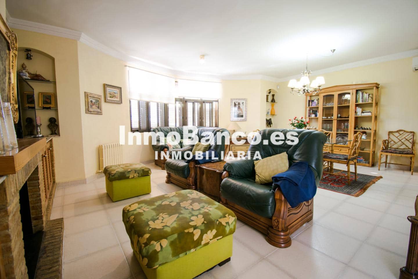 4 bedroom Villa for sale in Chiva with pool garage - € 460,000 (Ref: 9470720)