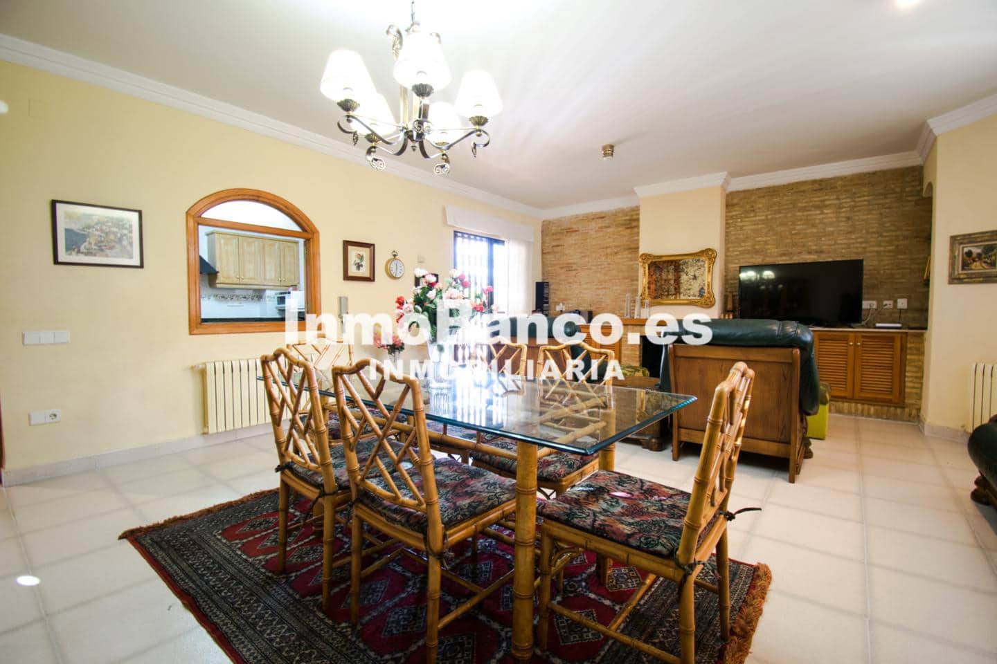 4 bedroom Villa for sale in Chiva with pool garage - € 460,000 (Ref: 9470720)