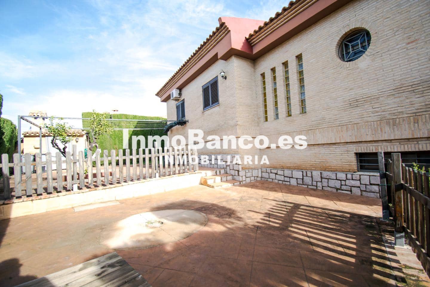 4 bedroom Villa for sale in Chiva with pool garage - € 460,000 (Ref: 9470720)