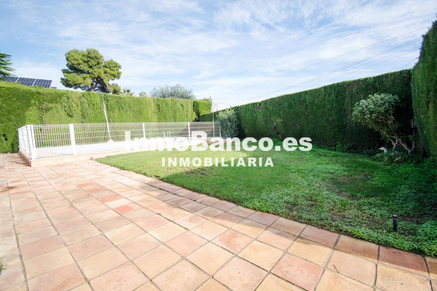 4 bedroom Villa for sale in Chiva with pool garage - € 460,000 (Ref: 9470720)