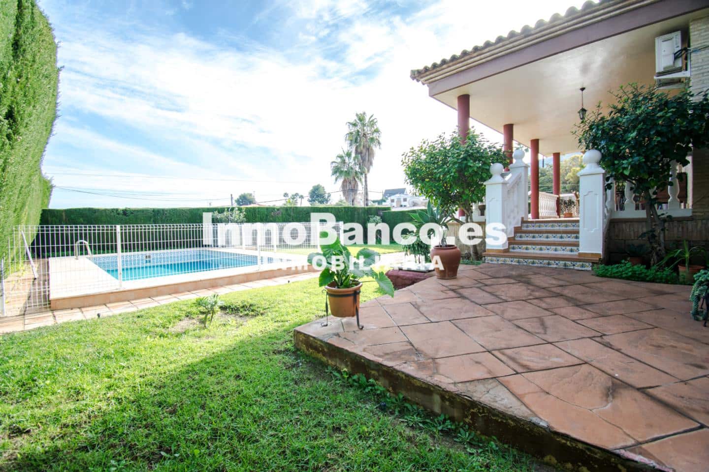 4 bedroom Villa for sale in Chiva with pool garage - € 460,000 (Ref: 9470720)