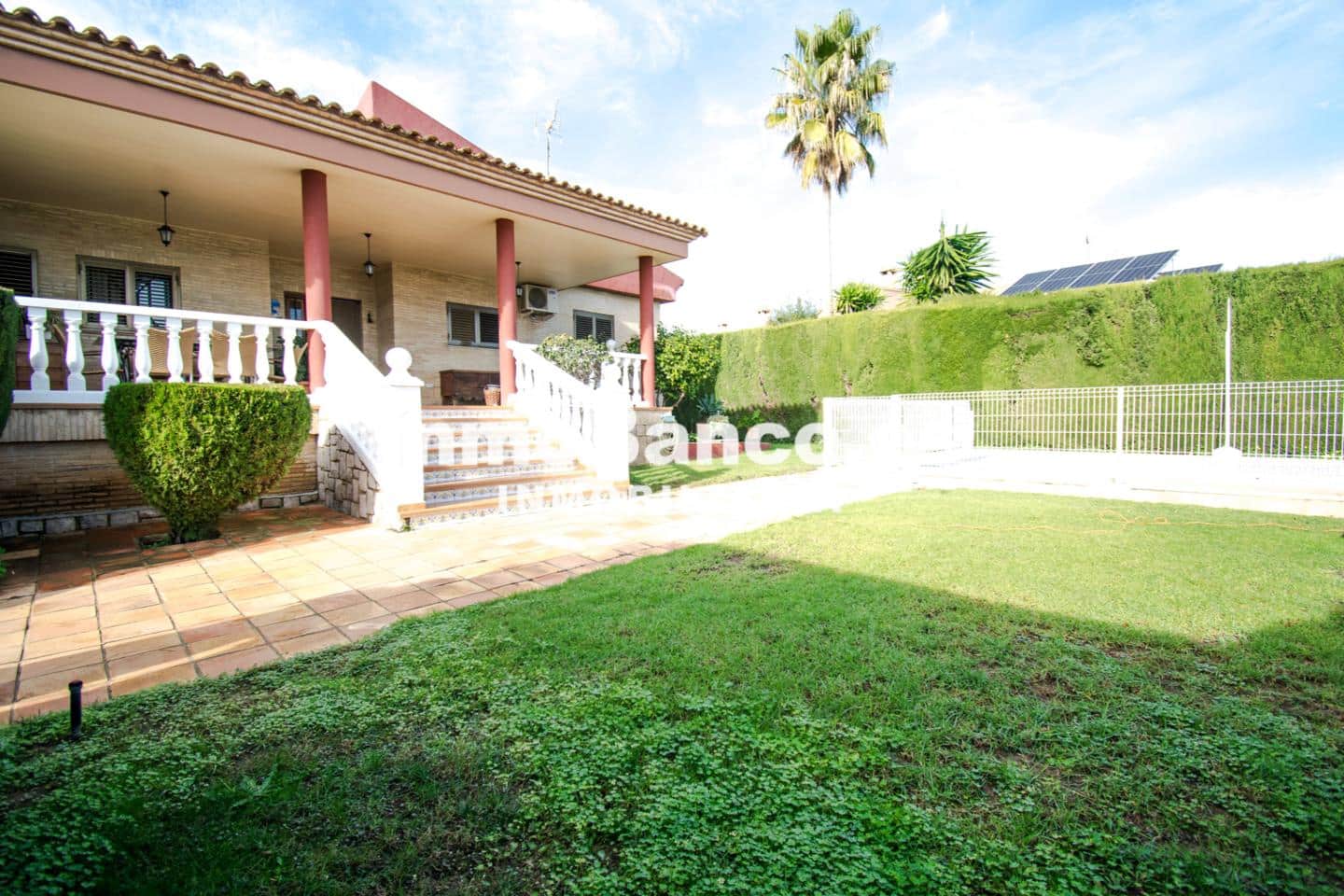4 bedroom Villa for sale in Chiva with pool garage - € 460,000 (Ref: 9470720)