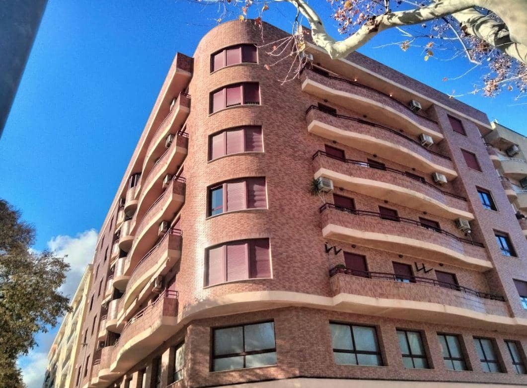 1 chambre Entreprise à vendre à Oliva - 111 800 € (Ref: 9481471)