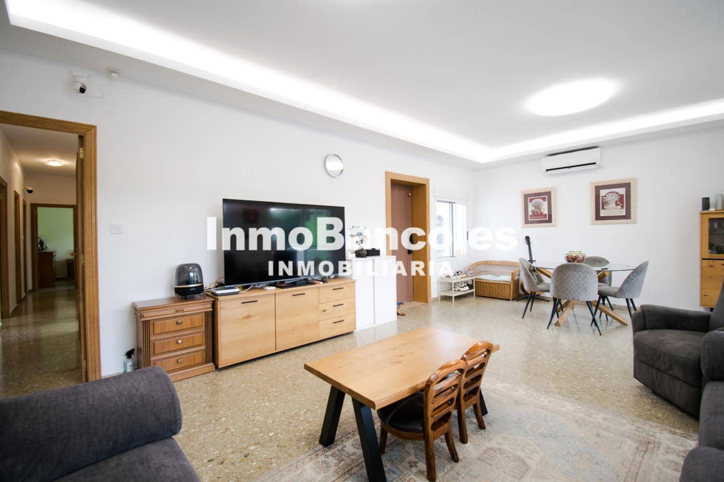 4 bedroom Villa for sale in Torrent with pool - € 350,000 (Ref: 9484985)