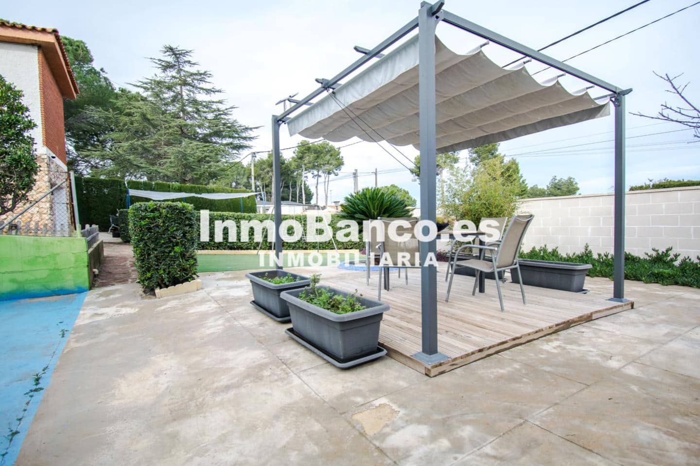 4 bedroom Villa for sale in Torrent with pool - € 350,000 (Ref: 9484985)