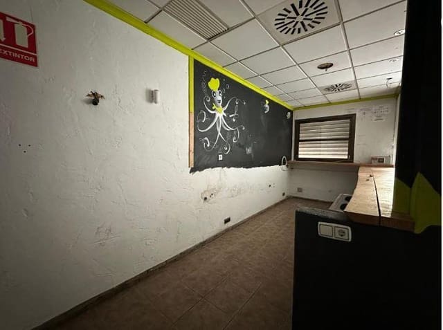3 bedroom Business for sale in Rafelbunyol - € 175,000 (Ref: 9491930)