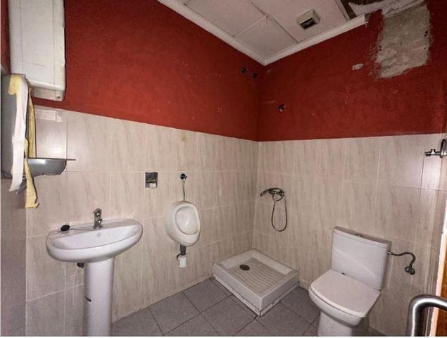 3 bedroom Business for sale in Rafelbunyol - € 175,000 (Ref: 9491930)