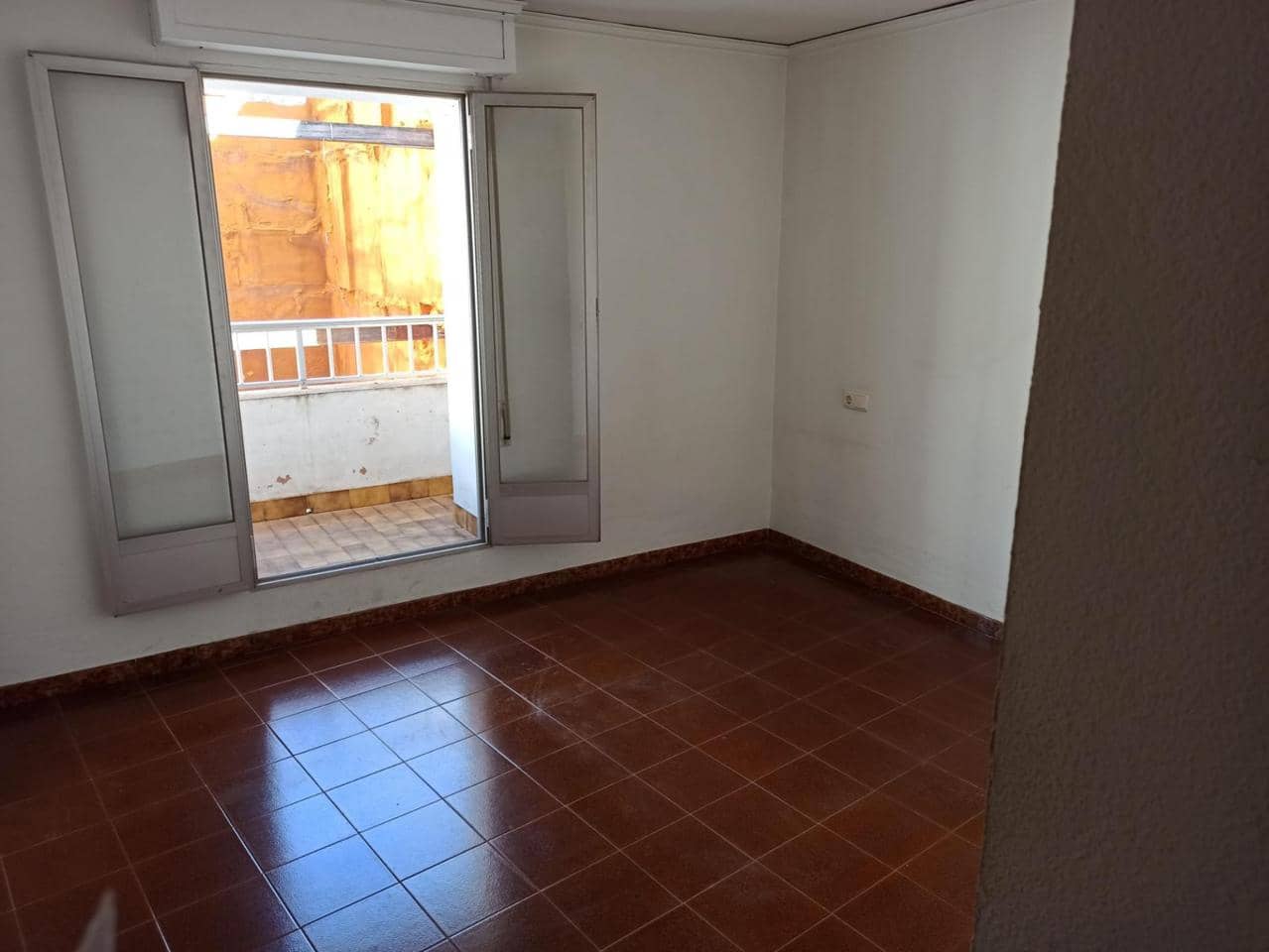 4 bedroom Villa for sale in Real de Gandia - € 95,000 (Ref: 9492719)