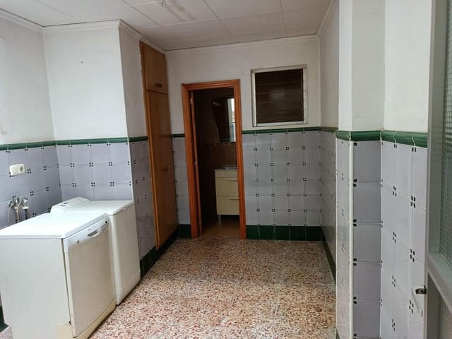 4 bedroom Villa for sale in Real de Gandía - € 95,000 (Ref: 9492719)