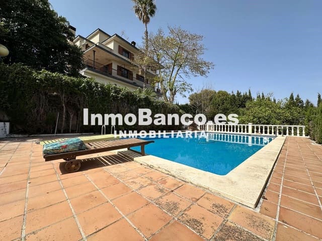 6 bedroom Villa for rent in Chiva - € 2,500 (Ref: 9493876)