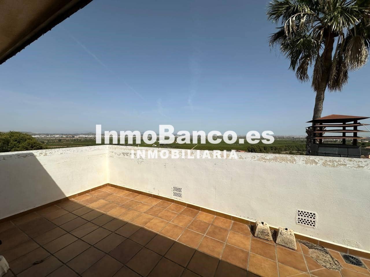 6 bedroom Villa for rent in Chiva - € 2,500 (Ref: 9493876)