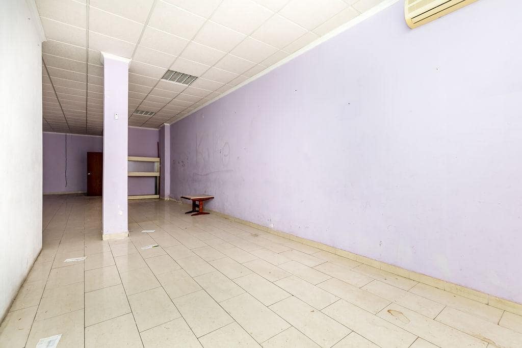 2 bedroom Business for sale in Alzira - € 84,000 (Ref: 9495466)