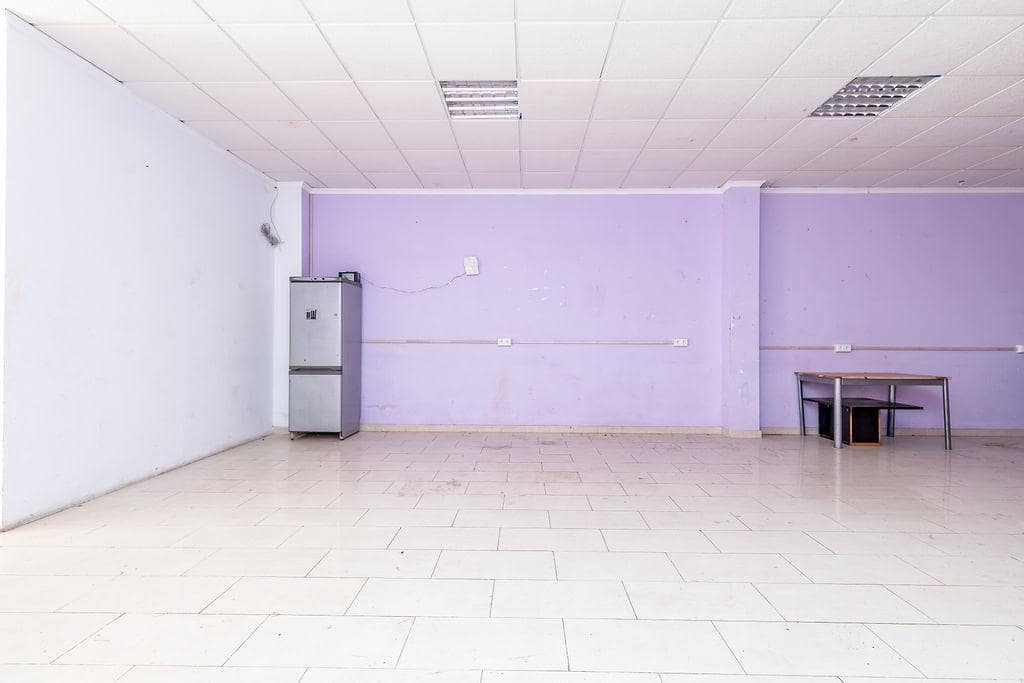 2 bedroom Business for sale in Alzira - € 84,000 (Ref: 9495466)