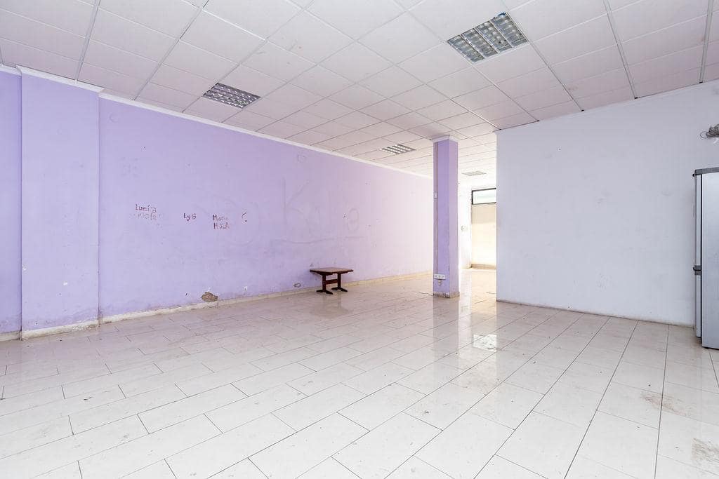 2 bedroom Business for sale in Alzira - € 84,000 (Ref: 9495466)