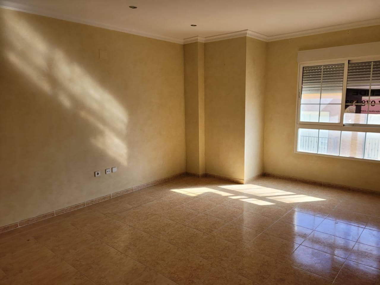 3 bedroom Flat for sale in Beniganim - € 100,000 (Ref: 9503166)