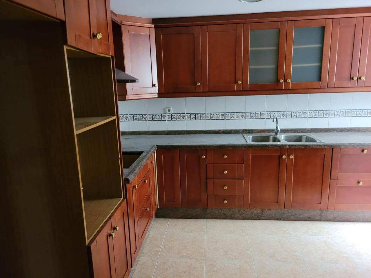 3 bedroom Flat for sale in Beniganim - € 100,000 (Ref: 9503166)