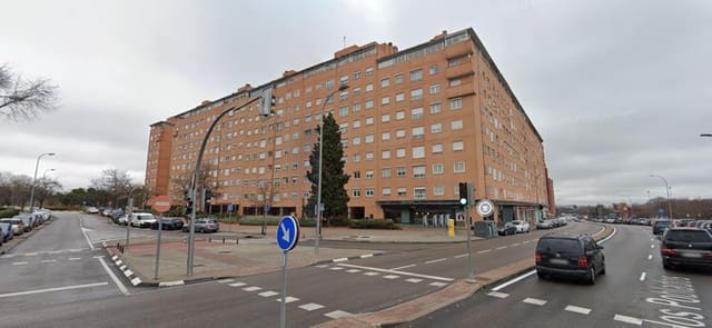 3 bedroom Flat for sale in Abrantes, Madrid city - € 304,500 (Ref: 9503576)