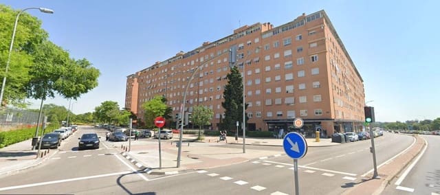 3 bedroom Flat for sale in Abrantes, Madrid city - € 304,500 (Ref: 9503576)
