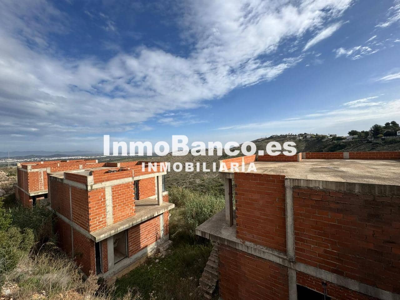 4 bedroom Villa for sale in Torrent - € 230,000 (Ref: 9504736)