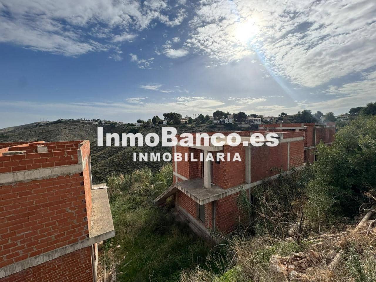 4 bedroom Villa for sale in Torrent - € 230,000 (Ref: 9504736)