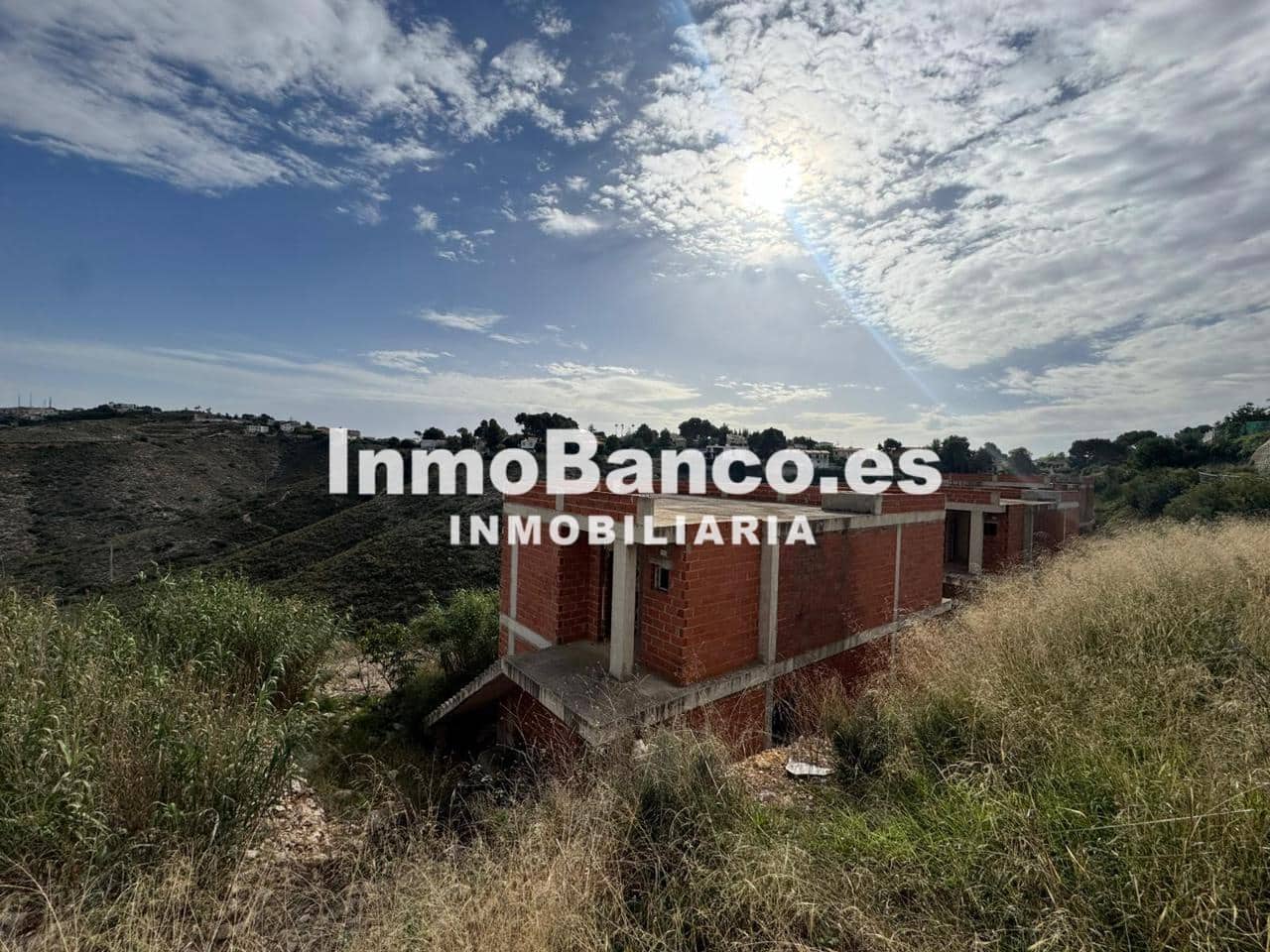 4 bedroom Villa for sale in Torrent - € 230,000 (Ref: 9504736)