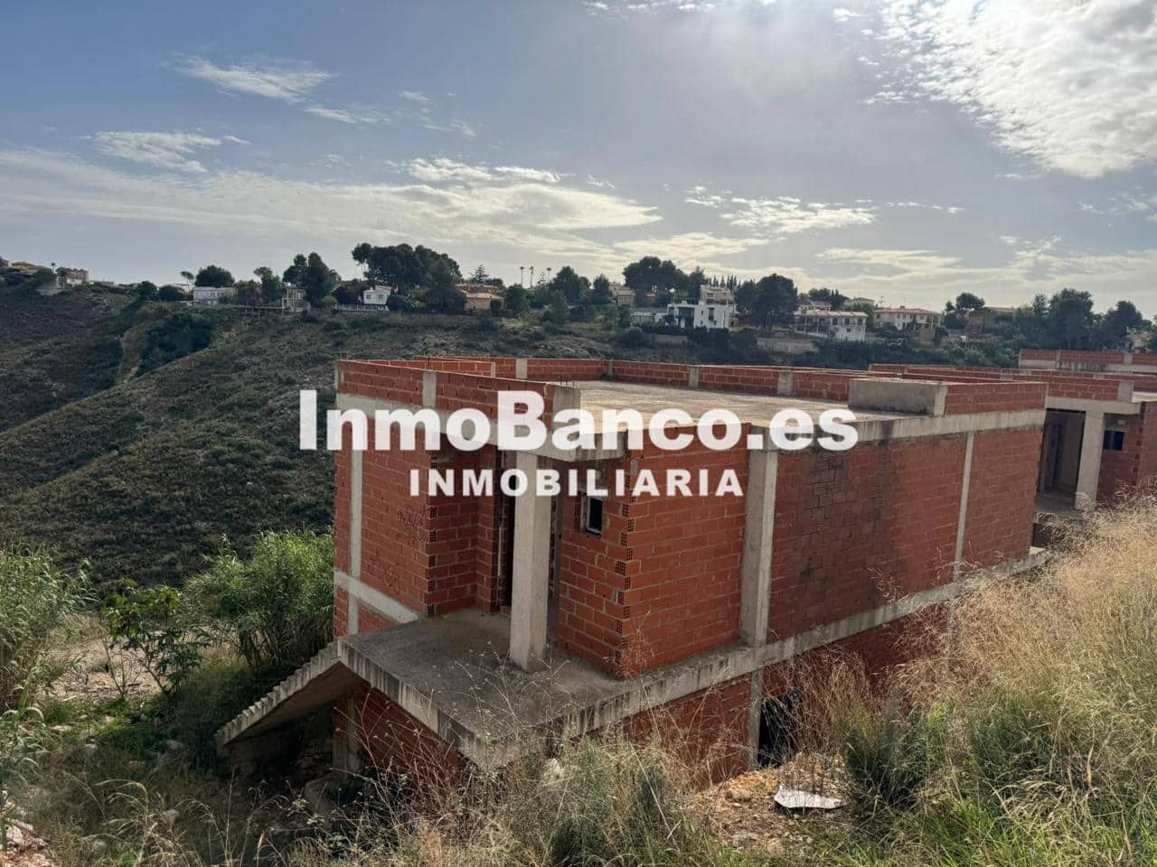 4 bedroom Villa for sale in Torrent - € 230,000 (Ref: 9504736)