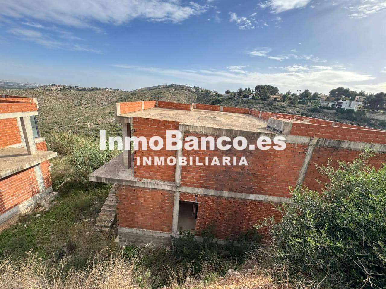 4 bedroom Villa for sale in Torrent - € 230,000 (Ref: 9504736)