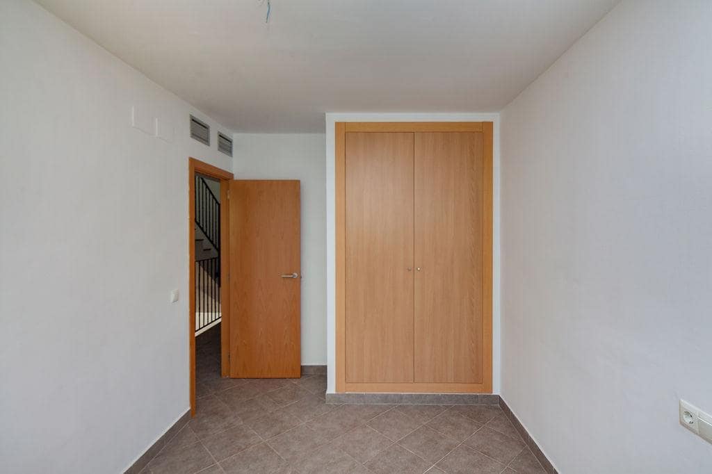 3 soverom Villa til salgs i Gilet - € 300 000 (Ref: 9506354)