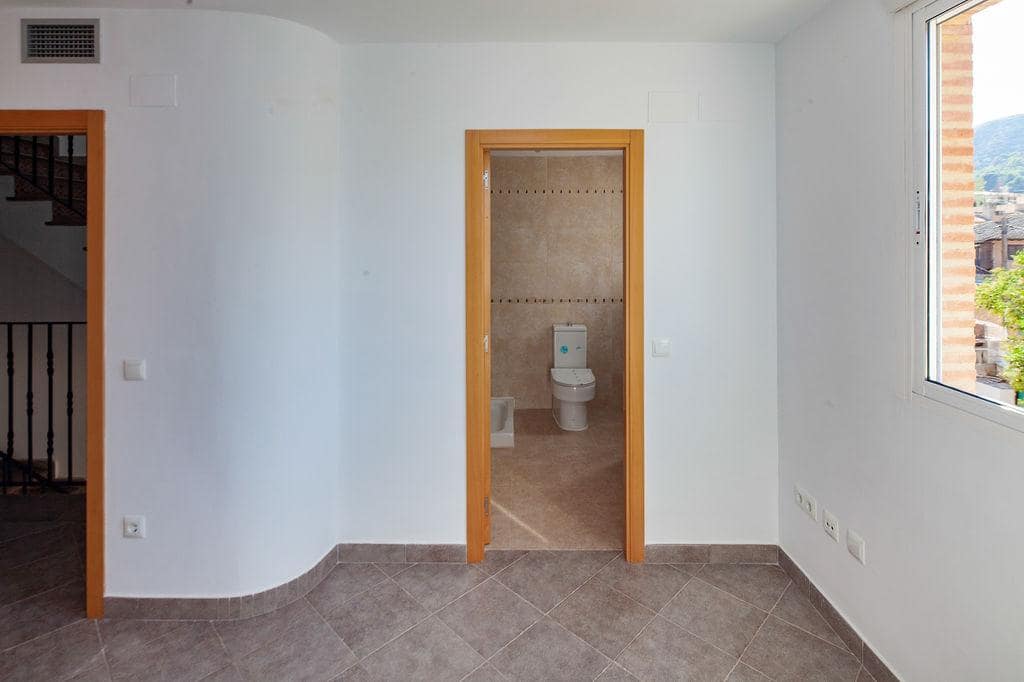 3 soverom Villa til salgs i Gilet - € 300 000 (Ref: 9506354)