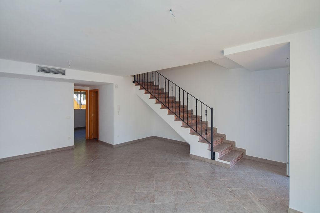 3 soverom Villa til salgs i Gilet - € 300 000 (Ref: 9506354)